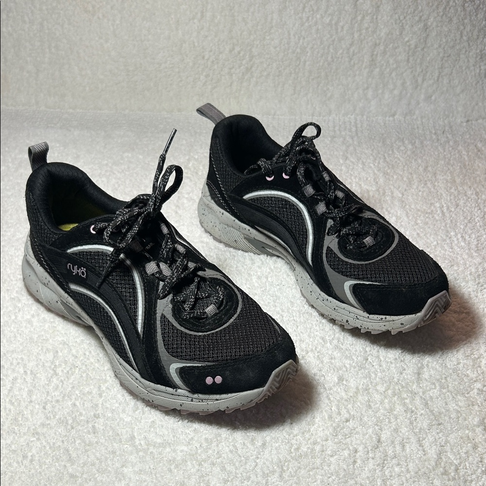 Ryka Black and Gray Walking Shoes Sz 7